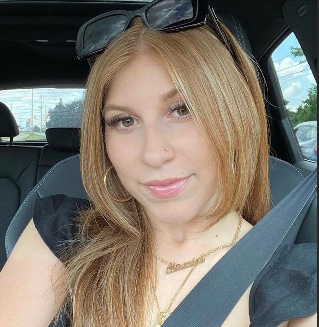 Alexandra-Sarria-Instructor-Therapist-ABA-Therapy-Toronto-Behaviour-Autism-ABA-Therapy-Toronto-Side-by-Side-ABA-Therapy